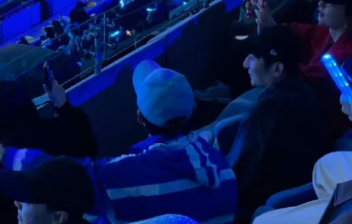 谢娜组织浪姐团建为何本人没有亲临张杰演唱会现场？