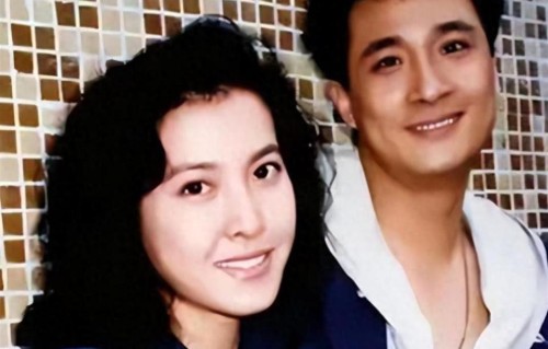 香港回不来，加拿大又待不下去，这一次心高气傲李婉华没有退路