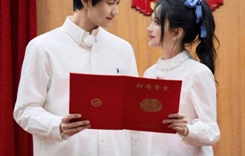 娱乐圈有名的4对“老少恋”，最大相差31岁，最小12岁就官宣恋情 