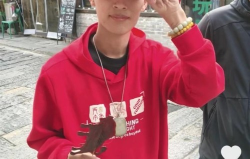 云鹏曝新计划，疑与父母有关，堂哥透露云鹏买房全家凑