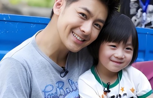 林志颖儿子Kimi正脸照曝光,和母亲陈若仪长得越来越像