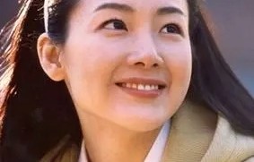 崔智友防腐剂颜值太绝！与女儿同框藏不住母爱笑容，岁月不败美人 
