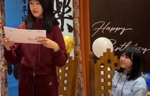 陆毅50岁庆生，与鲍蕾亲密合影，胡彦斌兄弟到场|陆雨菡|贝儿|生日|家庭|阿勒泰