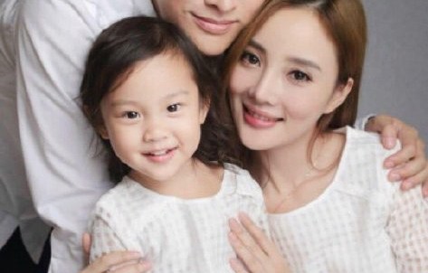 贾乃亮和李小璐离婚后，是如何共同抚养女儿甜馨的？|父母|婚姻|家庭|育儿|情人节