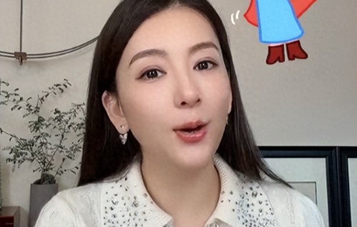 郭富城老婆带娃好仔细，日常小事妈妈亲力亲为，胖了不少母味十足 