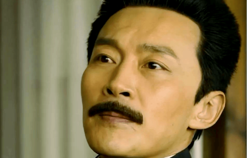 49岁曹磊近况曝光！娶中戏同学邓莉生一子，如今婚姻幸福成人生赢家