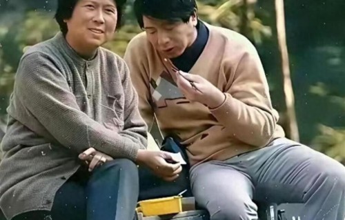 80年代，杨洁导演和丈夫王崇秋，一张罕见合影，他们相濡以沫48年