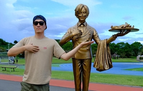 42岁刘翔近况曝光，长期在国外旅游，靠终身合同吸金，远离喷子！ 