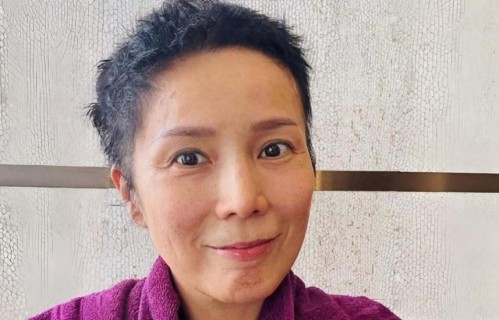 香港知名女星患癌症末期，癌细胞四处扩散，肺部感染延迟出院