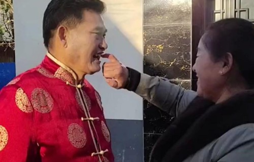 朱之文被记者采访,无意间暴露和大衣嫂关系,爱到最后全凭良心