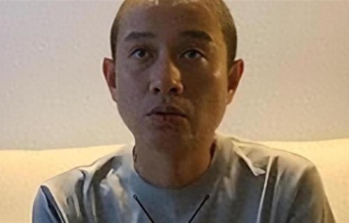 上海静安区一家陕西风味面馆悄然开业，老板正是消失许久的文章