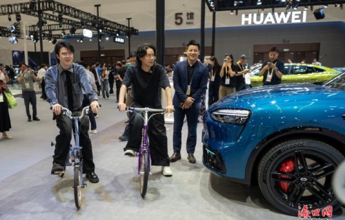 水木年华惊喜空降消博会！官宣25周年巡演海口开唱，凭展会门票享专属折扣