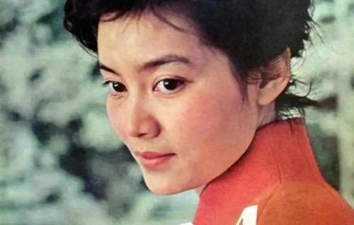 13座影后奖杯加身，68岁潘虹坦言：余生最大的痛是没守住一个家