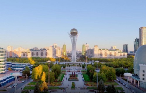 蔡国庆首次奔赴哈萨克斯坦，见证八位歌手用音乐筑起丝路新桥