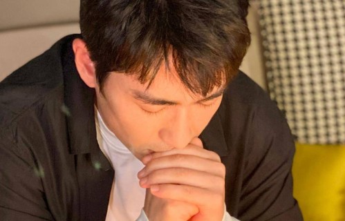 朱一龙庆生直播结束后,工作室送出礼物,难怪小笼包会失眠