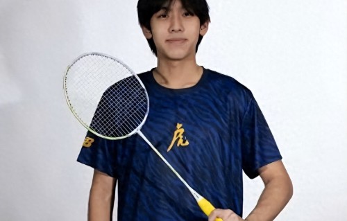 网友：林志颖祖宗18代都要感谢陈若仪，她生了一个高帅版的林奶奶 