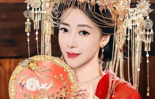 51岁陈紫函近况曝光！曾遭闺蜜横刀夺爱，如今结婚10年没生孩子成遗憾