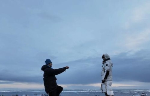 金莎孙丞潇结婚：19岁年龄差，他们是怎样从全网嘲到被祝福的？