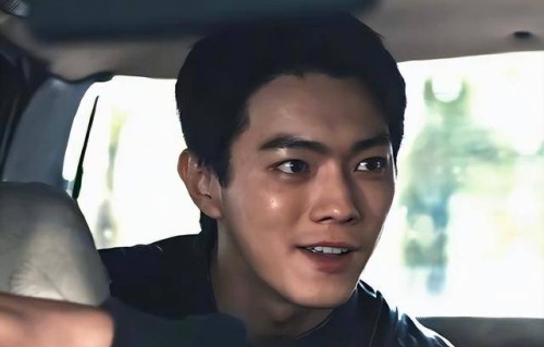 一部《方圆八百米》，救得了许凯的人设吗？