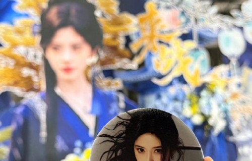 鞠婧祎对粉丝有哪些独特或暖心的“逆应援”行为案例？