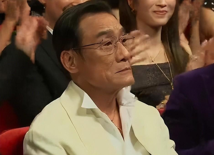  打开网易新闻 查看精彩图片 